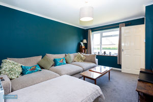 Sitting Room- click for photo gallery